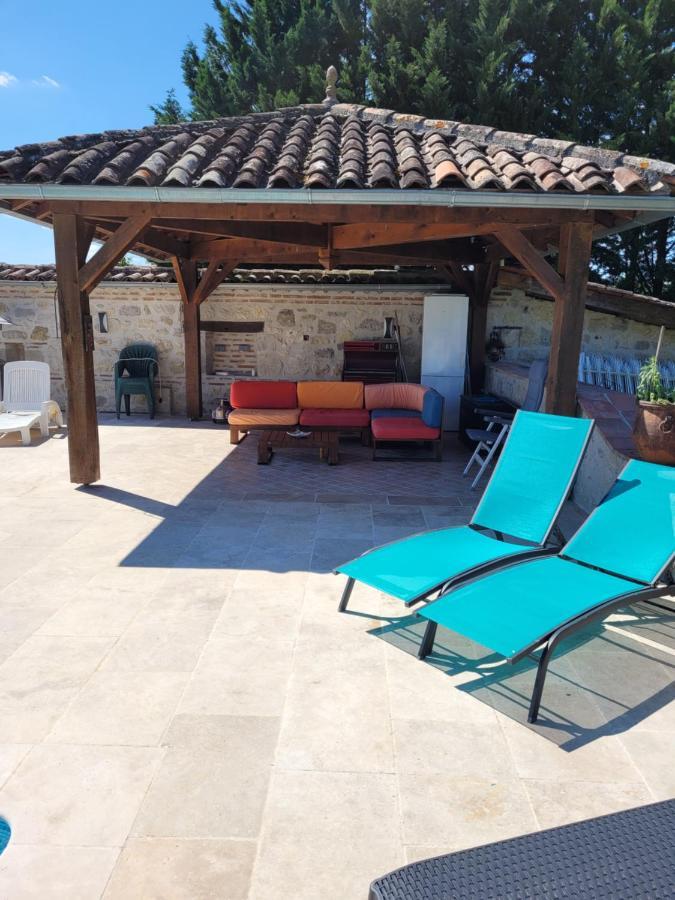 Un Air De Vacances Layrac Екстериор снимка